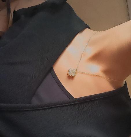 Chaîne Fleur Tournante ✨️en Acier Inoxydable ✨️