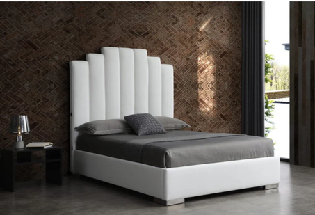 سرير ملكي أنيق بتصميم عصري