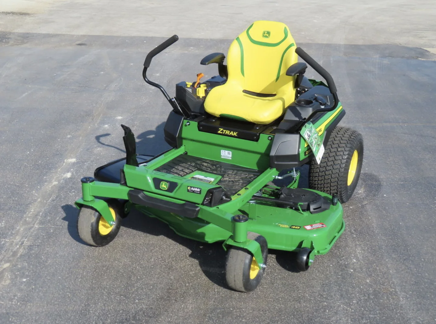 Z330R ZTrak™ Mower with 48-in. Deck