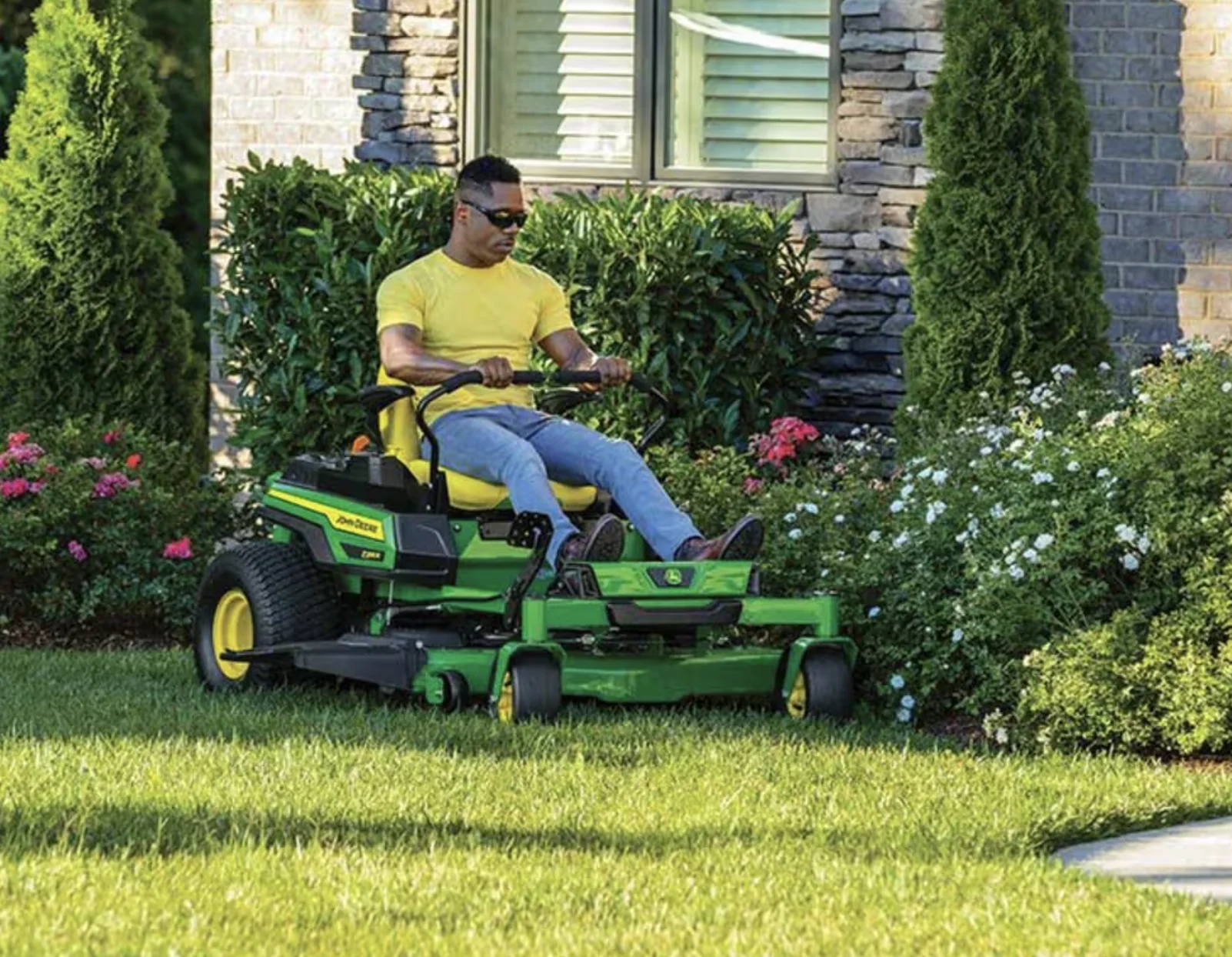 Z330R ZTrak™ Mower with 48-in. Deck