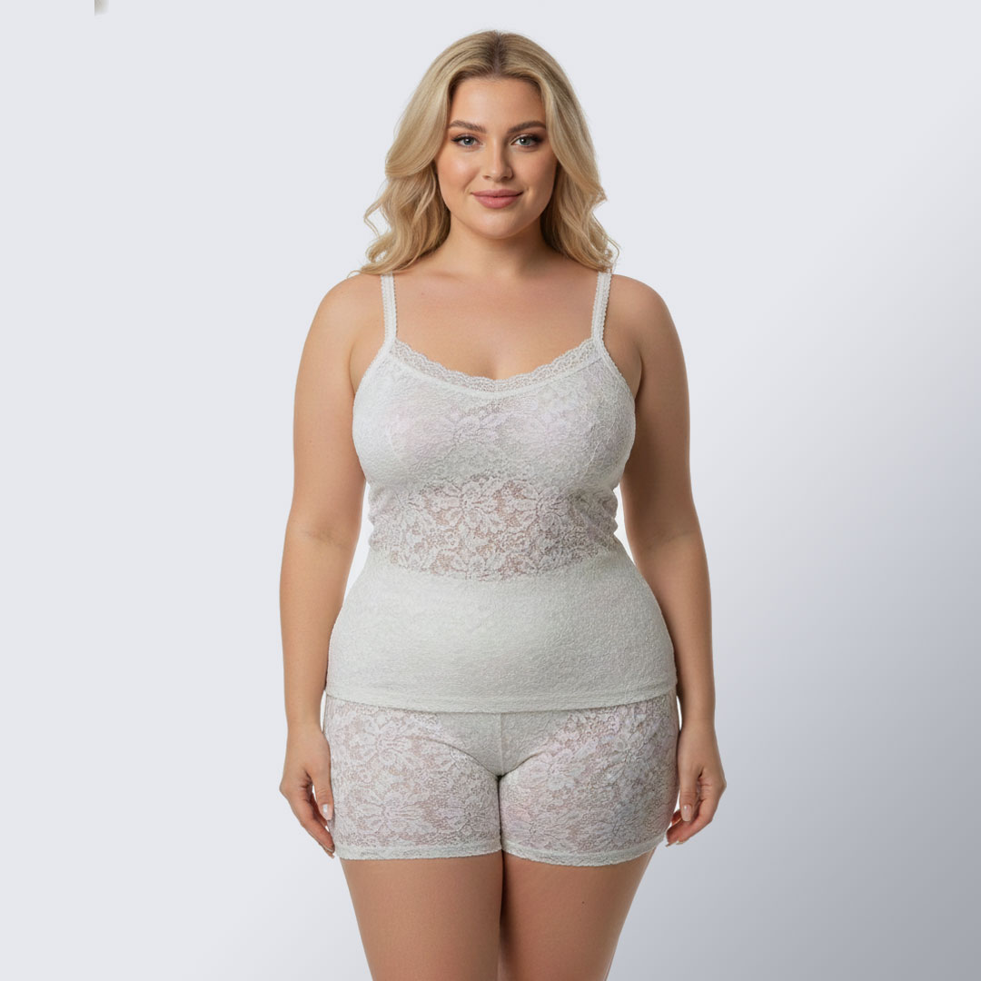 طقم دانتيل فاخر (قميص وشورت)