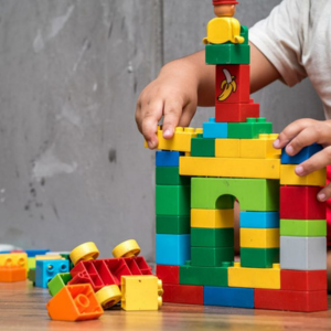 Outdoor Toys (ألعاب خارجية)