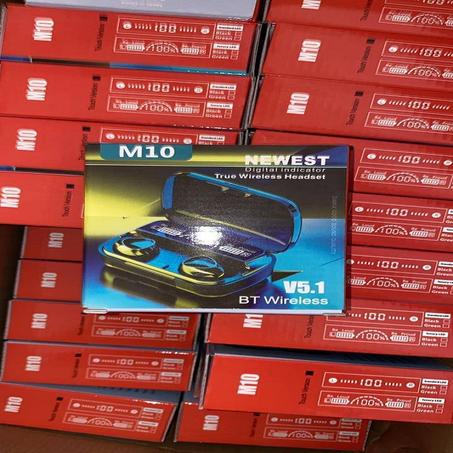 سماعات M10.