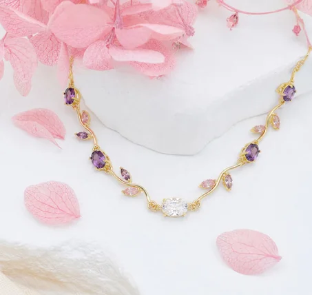 Tulip necklace