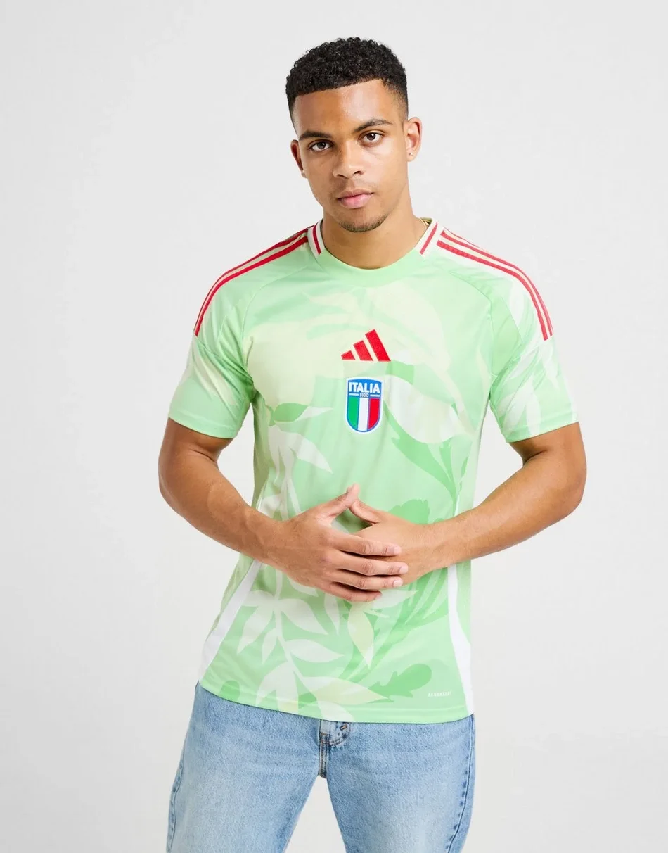 Italy 24-25 Away Kit