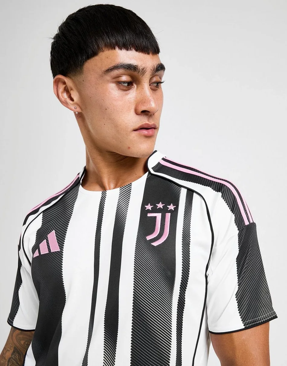 Juventus 25-26 home Kit