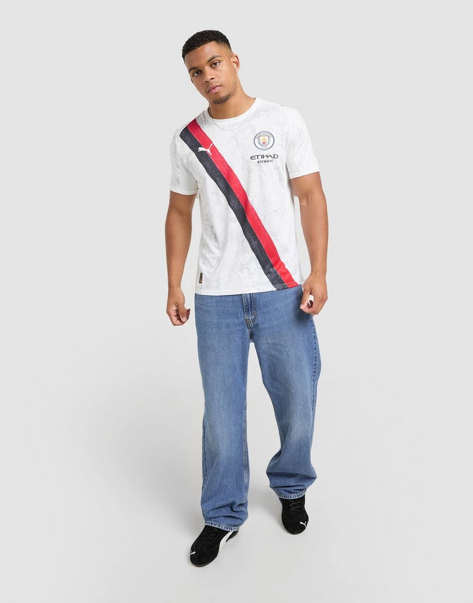 Man City 25-26 World Cup Kit