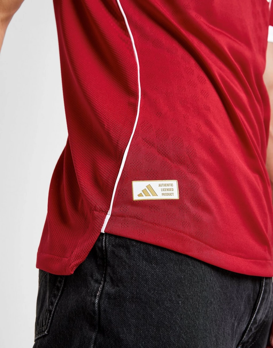 Liverpool 25-26- Home Kit