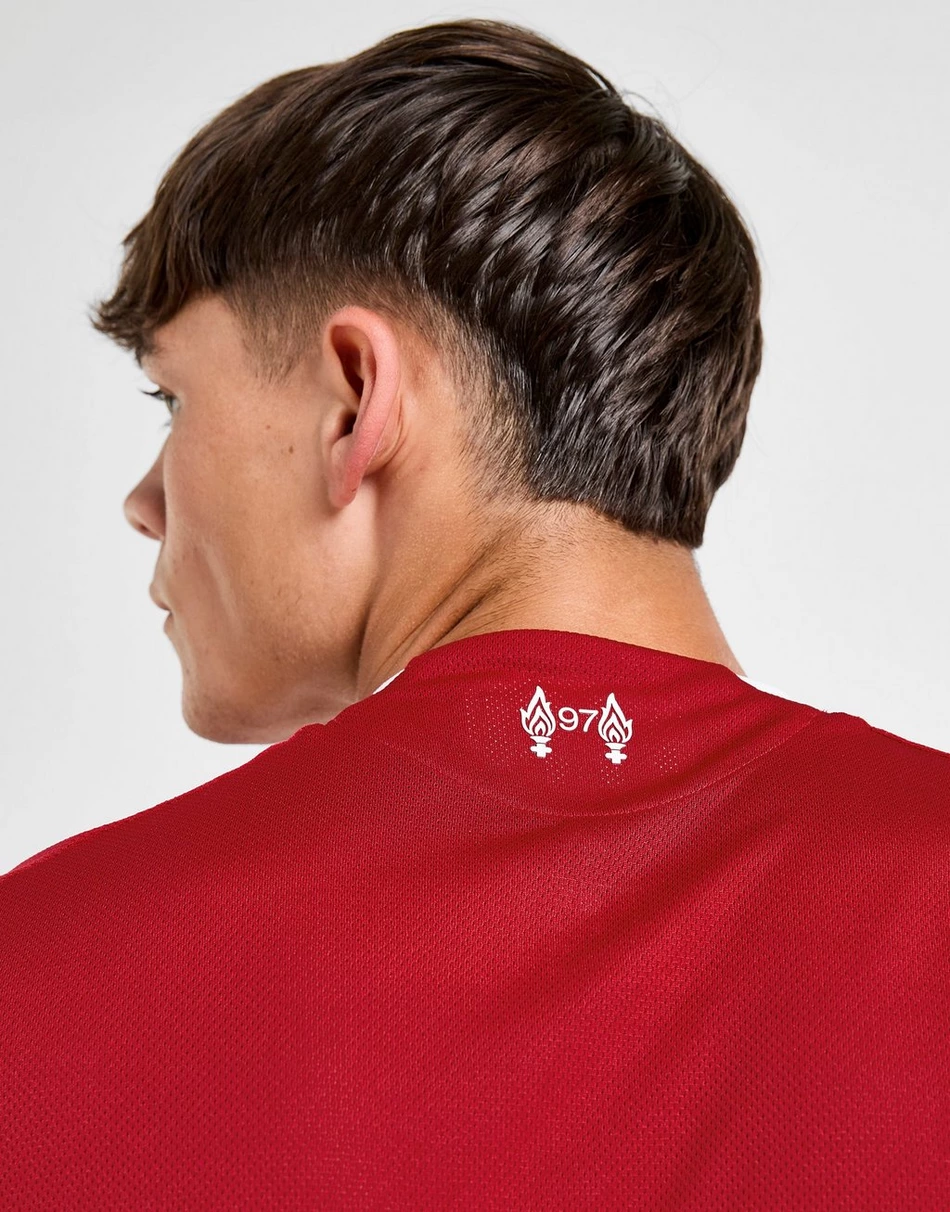 Liverpool 25-26- Home Kit