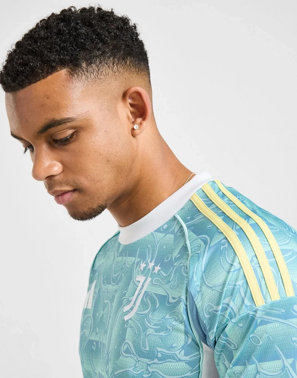 Juventus 25-26 Away Kit