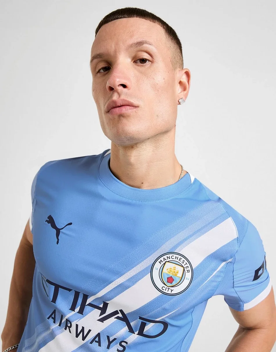 Man City 25-26 Home Kit