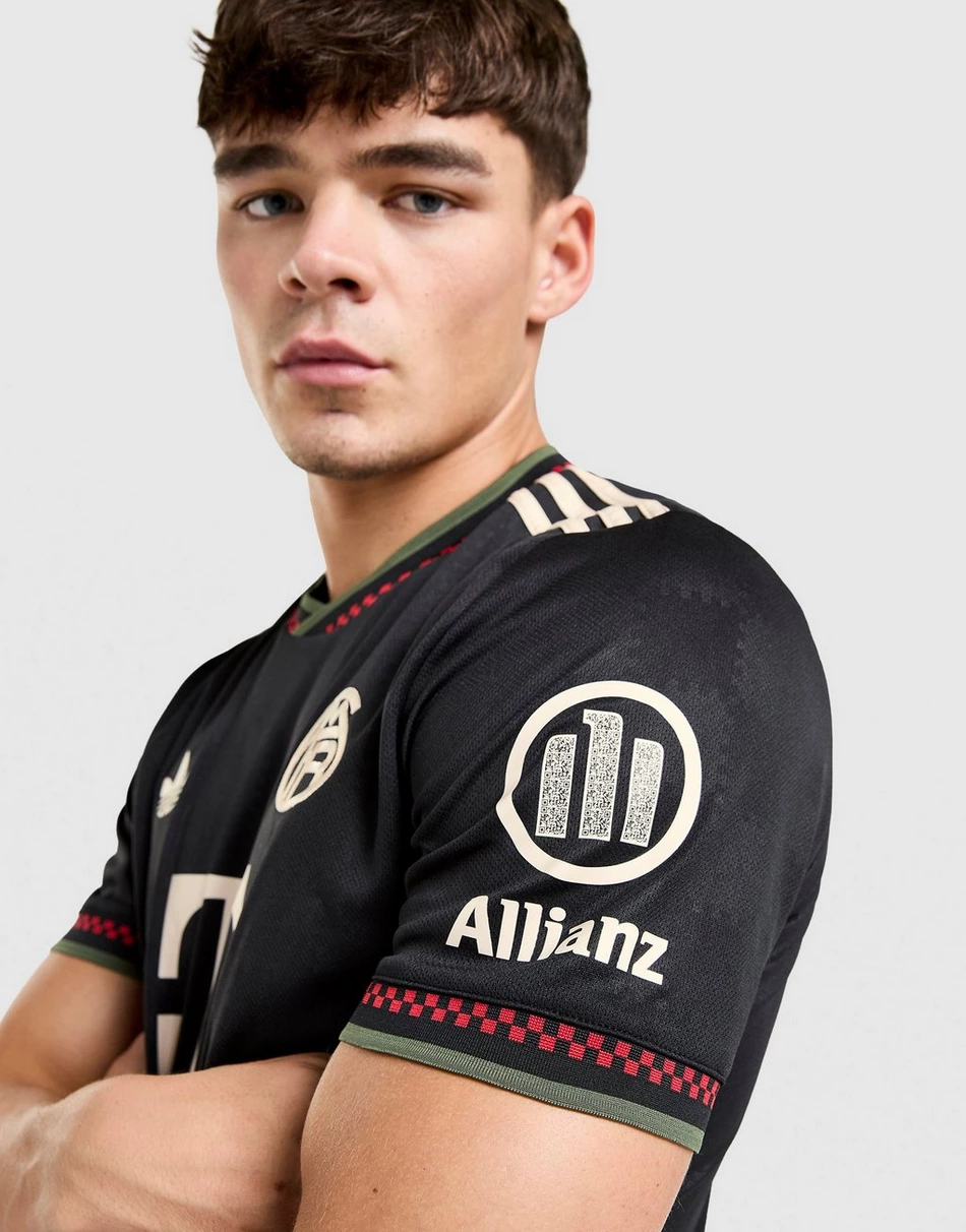 FC Bayern 25-26 Third Kit