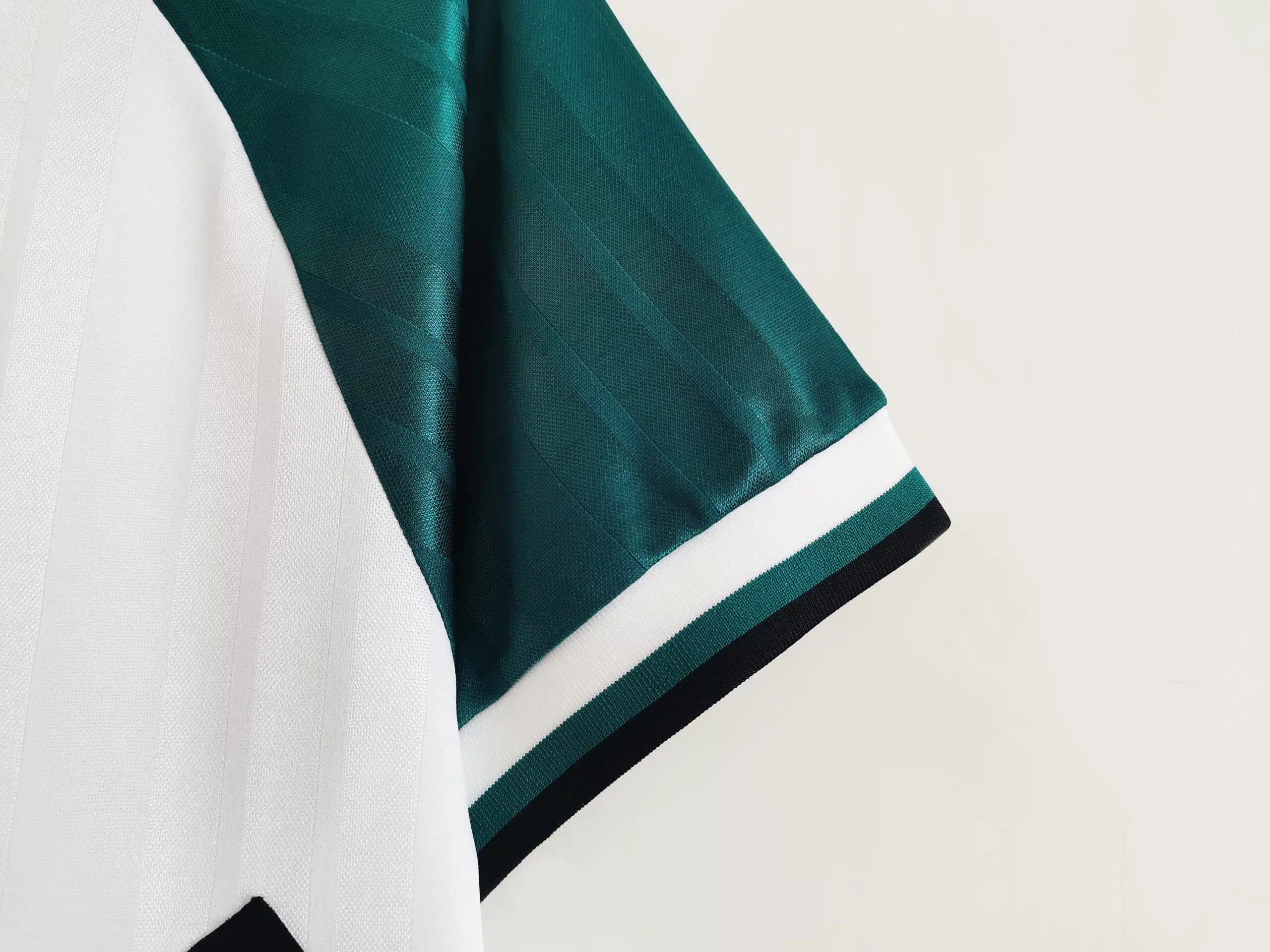 Liverpool FC 1993/1995 Away Kit