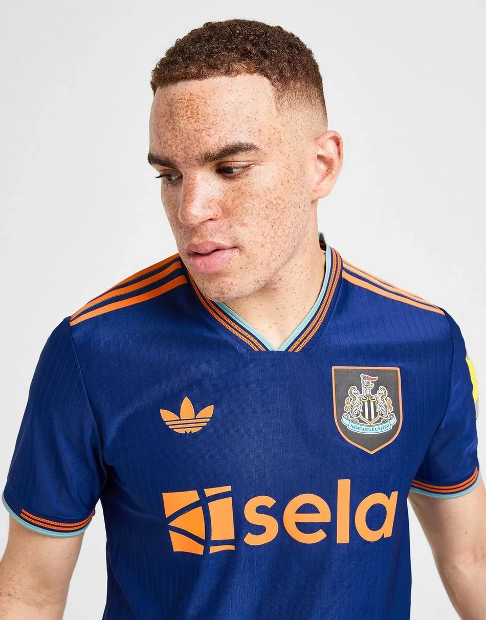 Newcastle 25-26 Third Kit