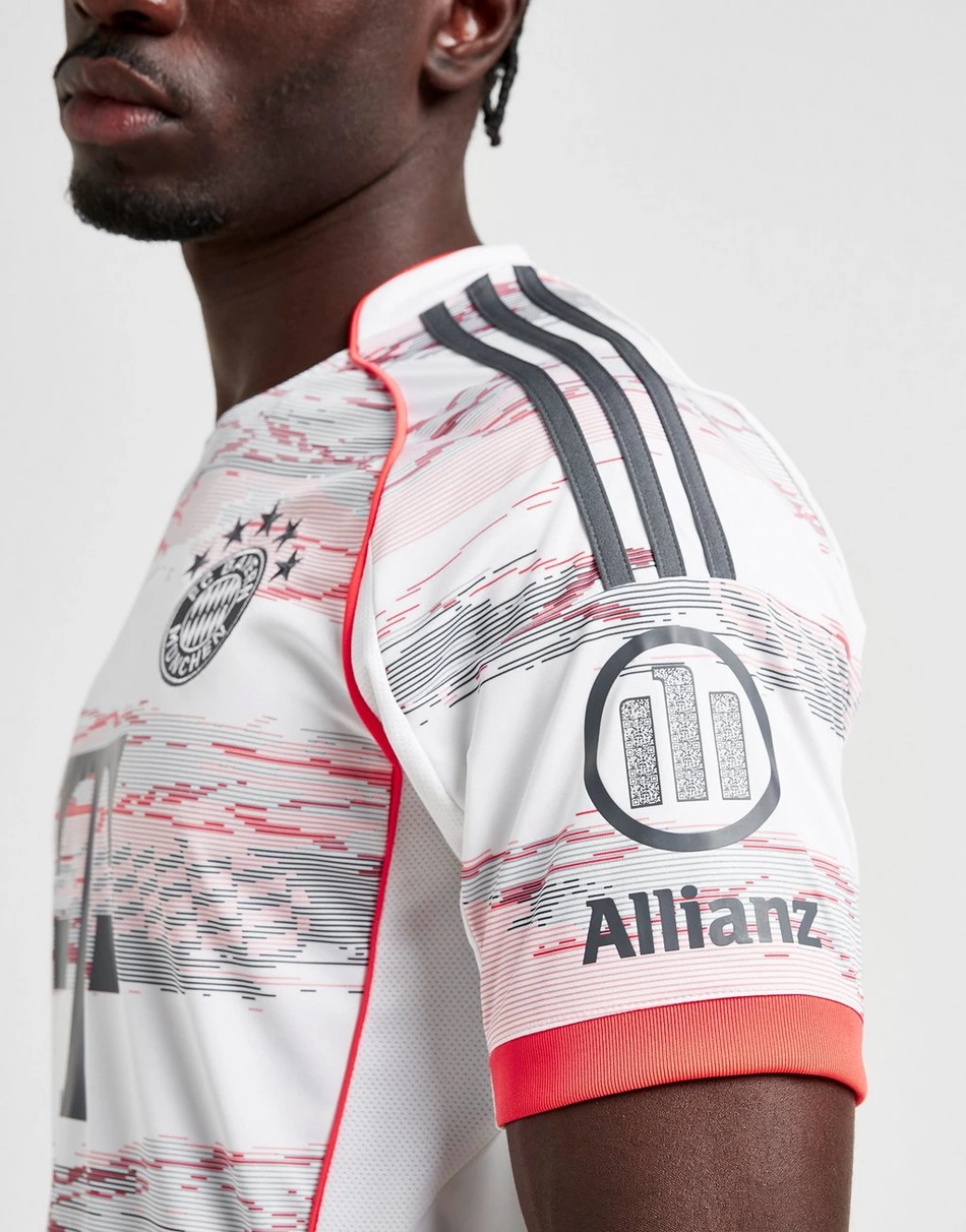 FC Bayern jersey 25-26 Away Kit