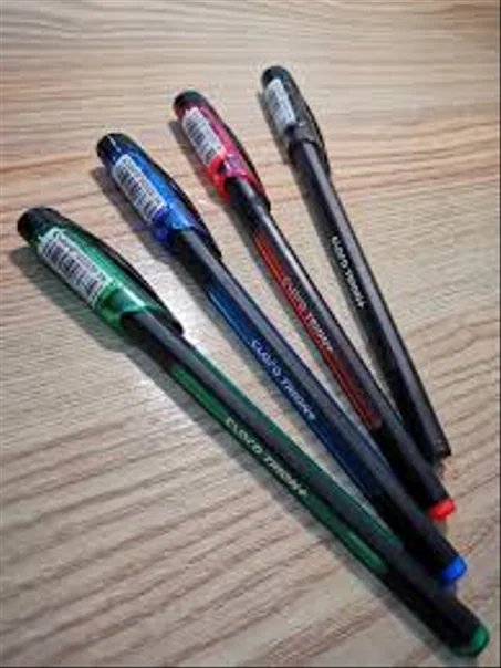 STYLO A BILLE TRION+ TRANSLUCIDE BLUE/VERT/ROUGE/NOIR 0.7M CLARO