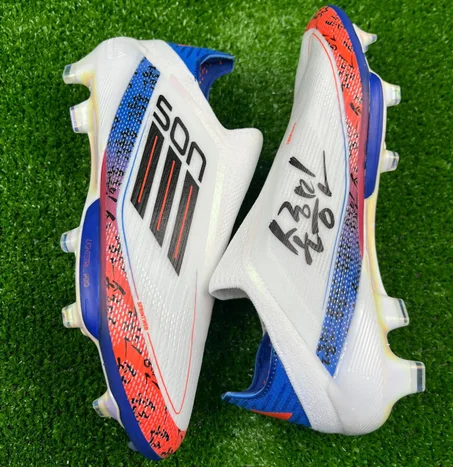 Adidas F50+  son Super Good Crampon