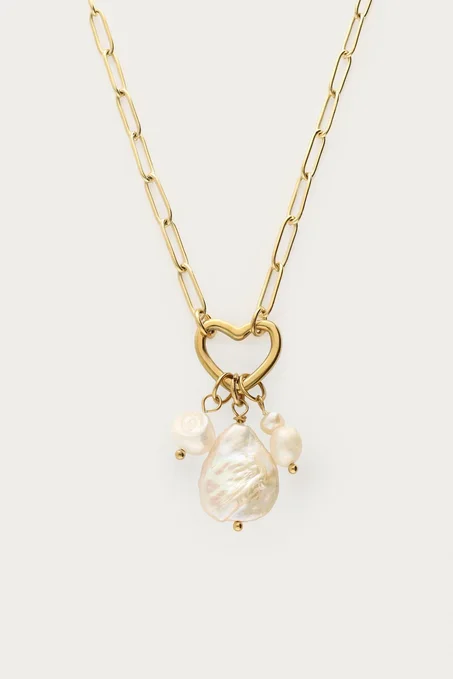 Chain necklace with heart and natural pearls