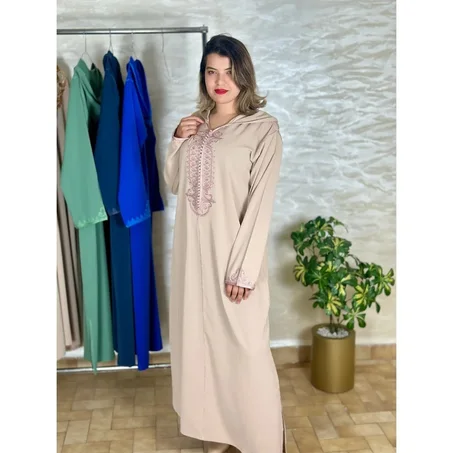 MODEL (2) جلابة لون فاللون بطرزة المعلم هماوية