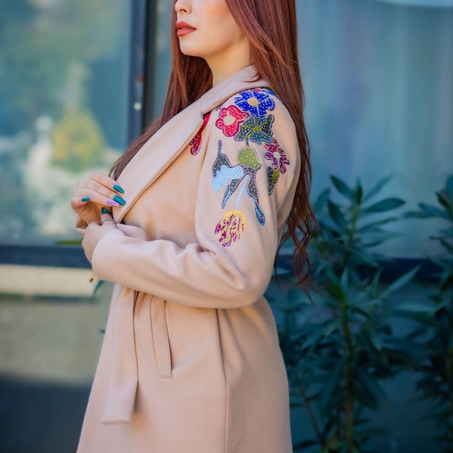 “معطف كشمير إيطالي فاخر مع تطريز وأحجار ساحرة“Ref 31