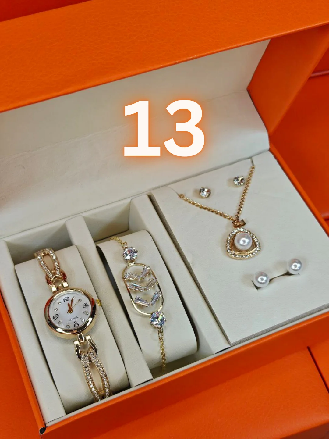 طقم نسائي فاخر كامل