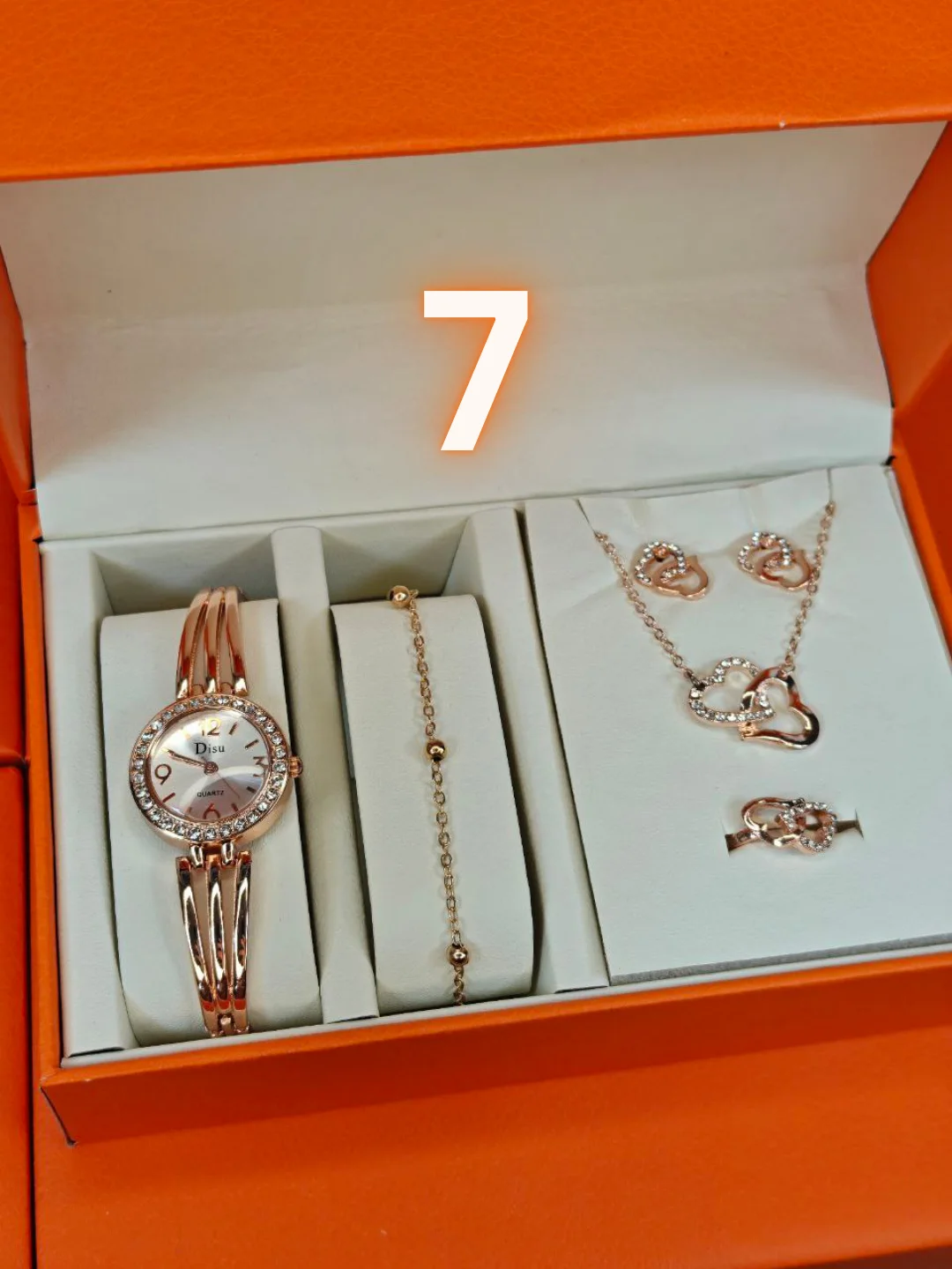 طقم نسائي فاخر كامل