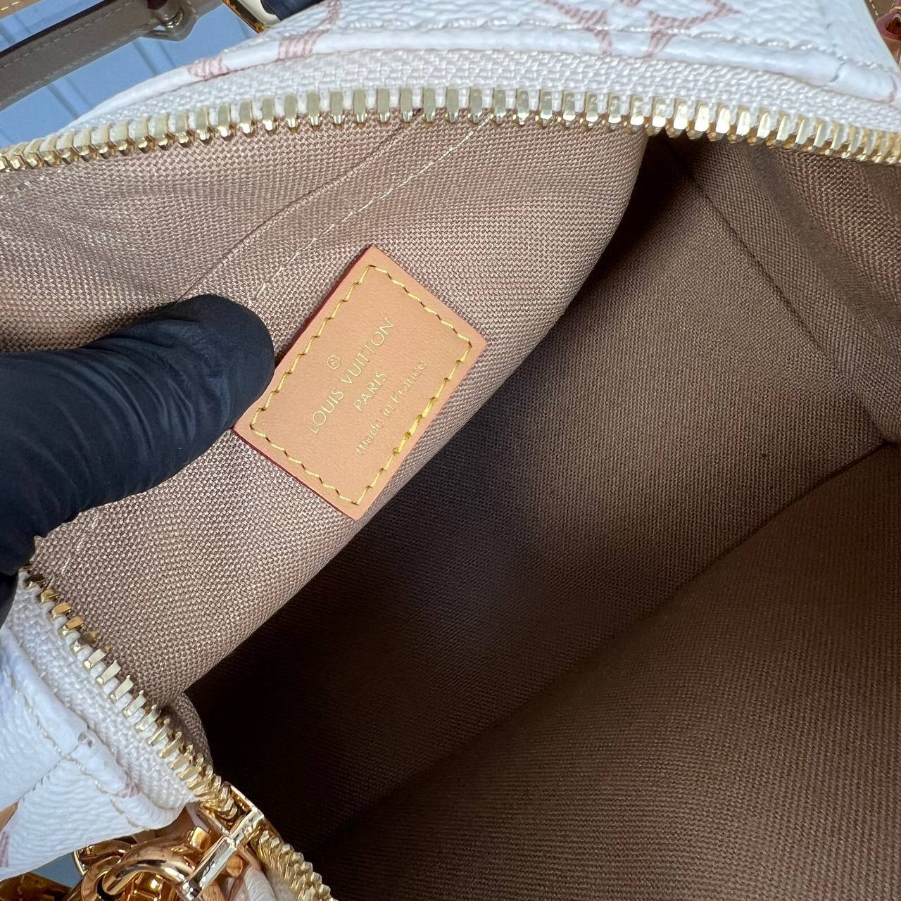 LV Speedy Bandoulière 20