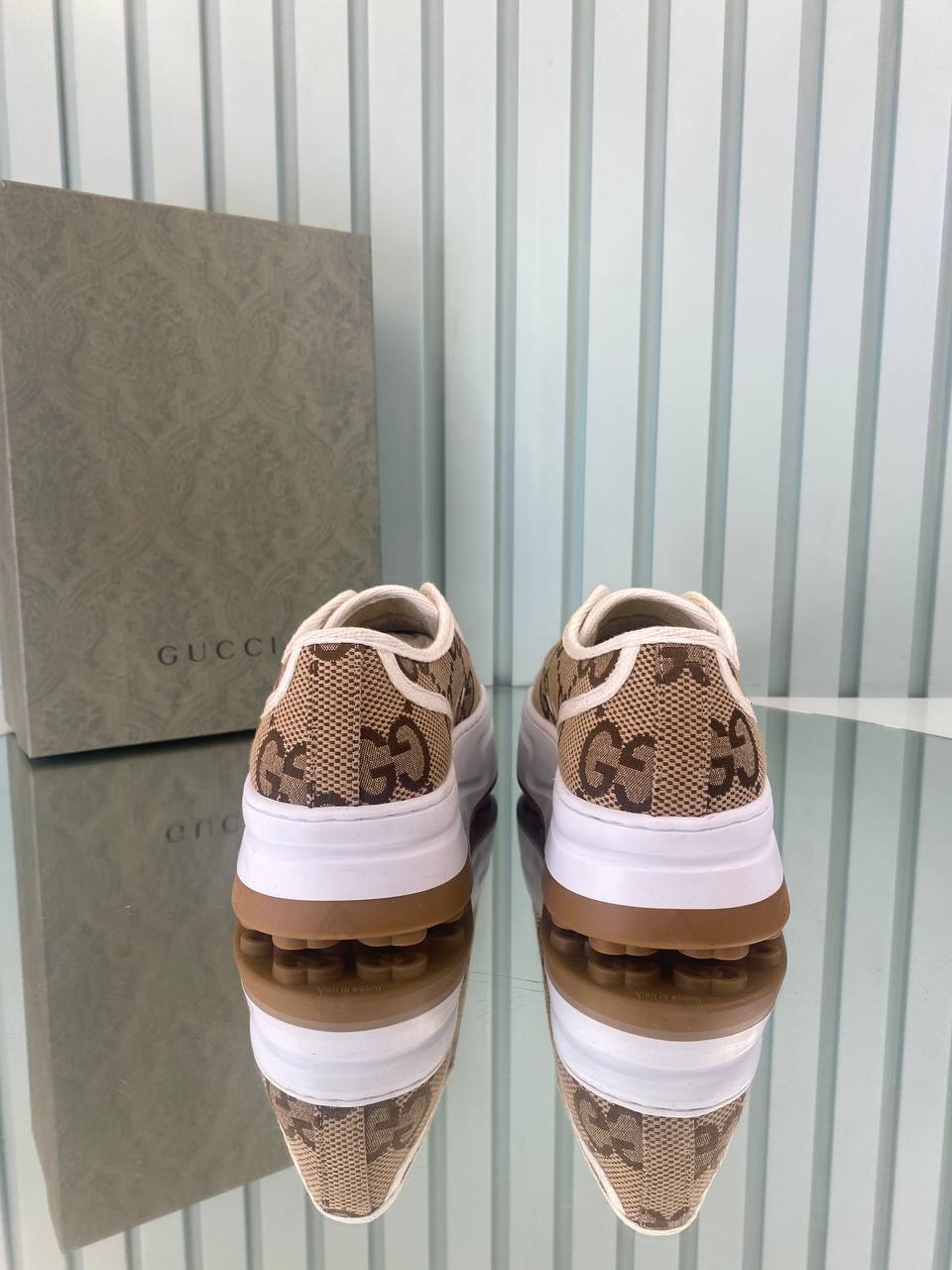 Gucci Baskets GC6681