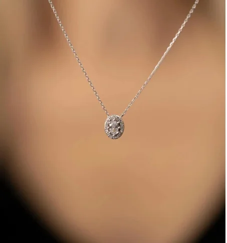 سلسال كرستال شبيه الماس