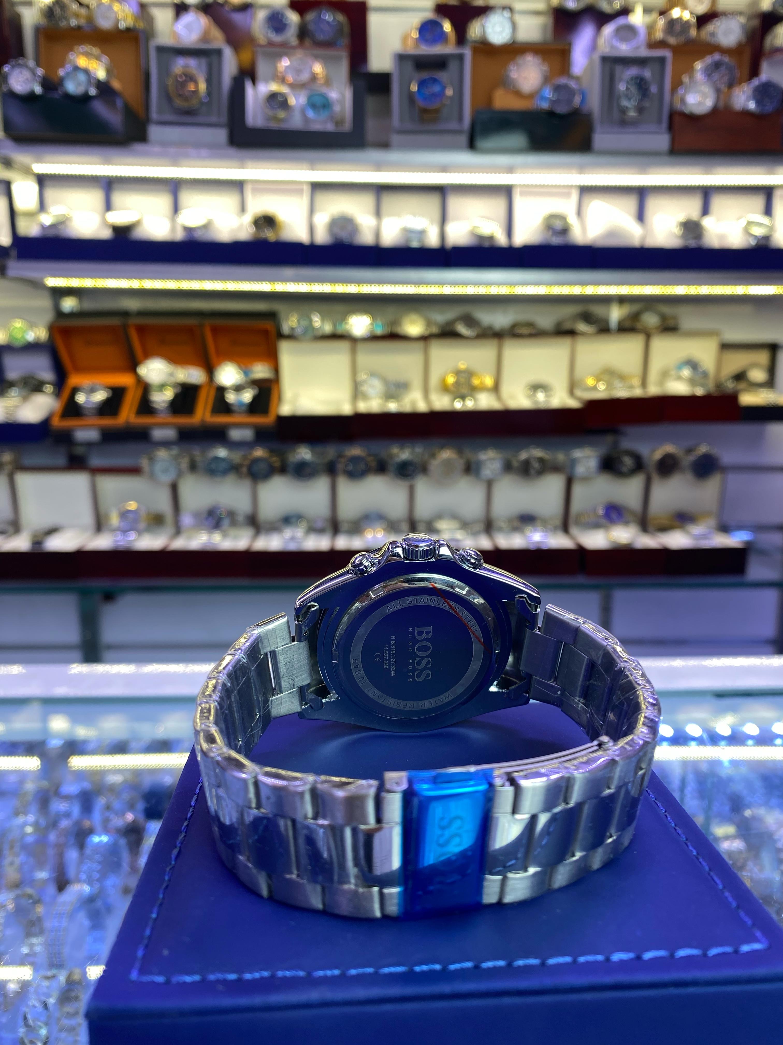 Boss Tachymeter ساعة عالمية فاخرة