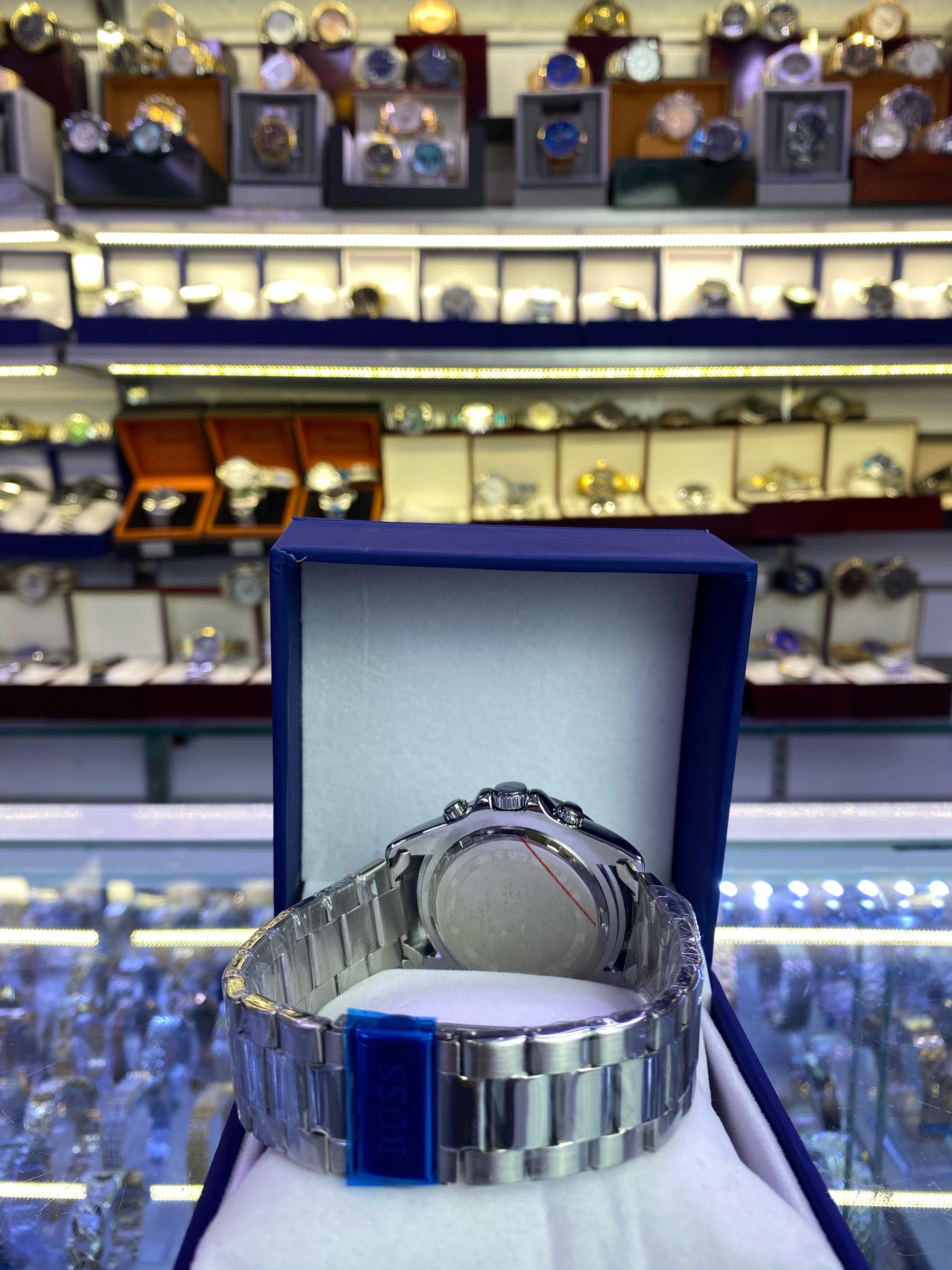 Boss Tachymeter ساعة عالمية فاخرة
