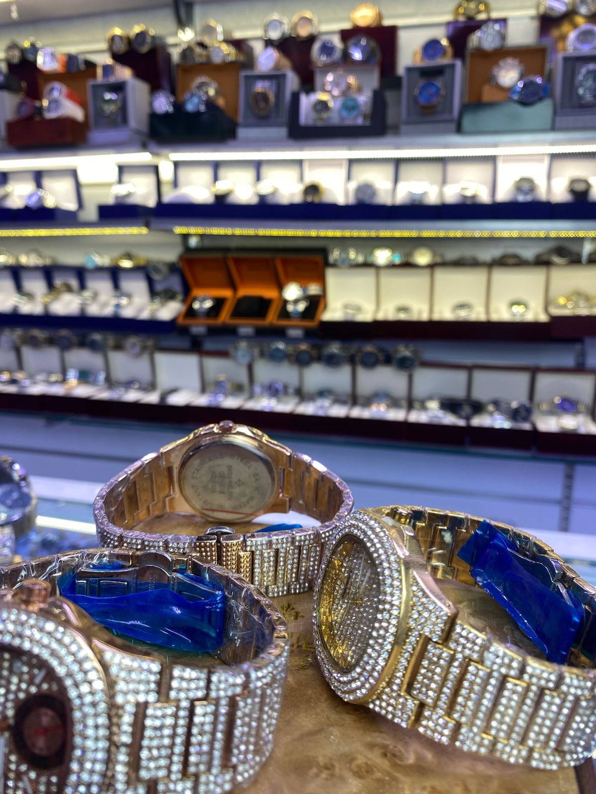 Patek Philippe Diamond  ساعة عالمية فاخرة