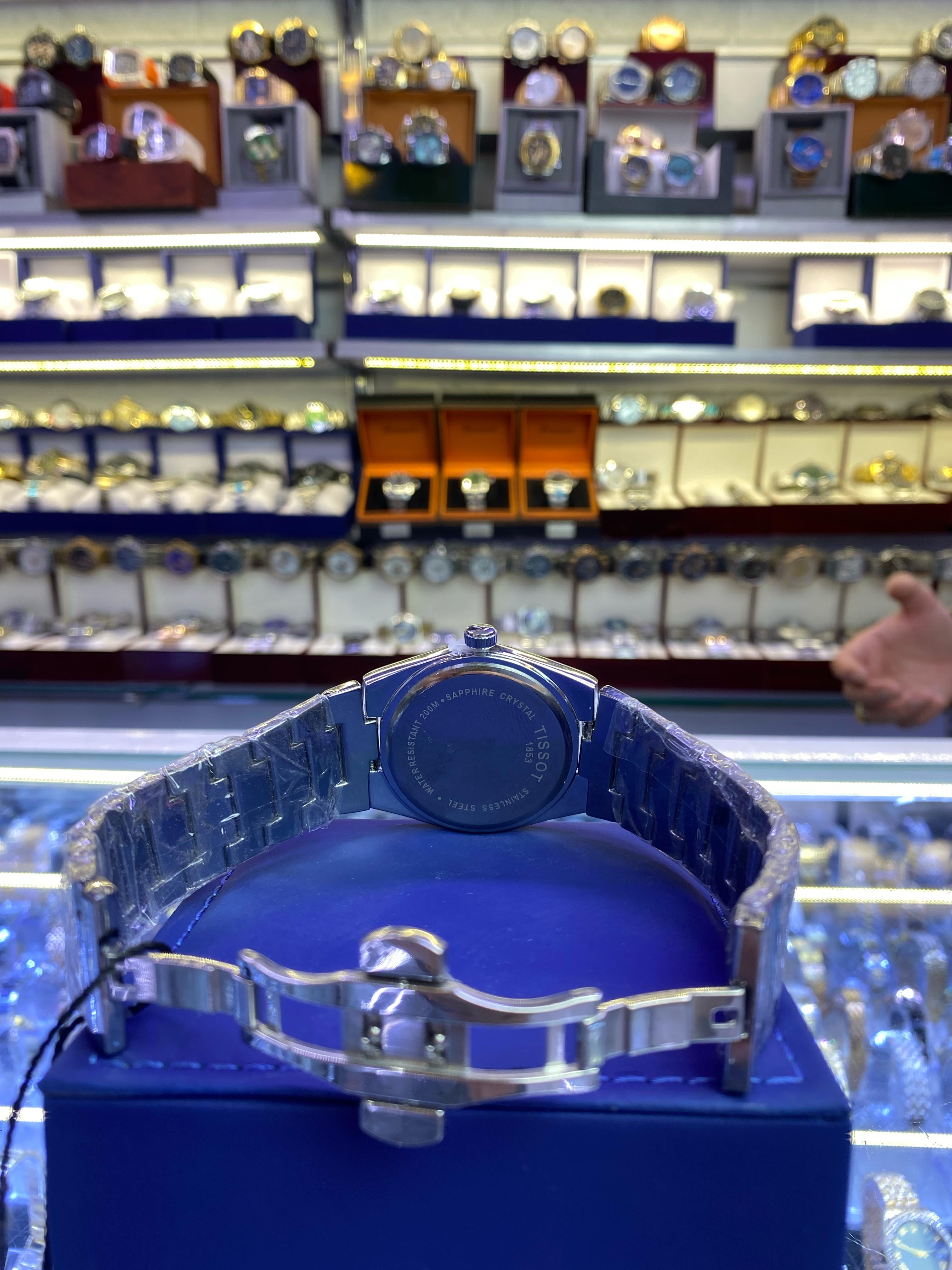 Tissot ساعة عالمية فاخرة
