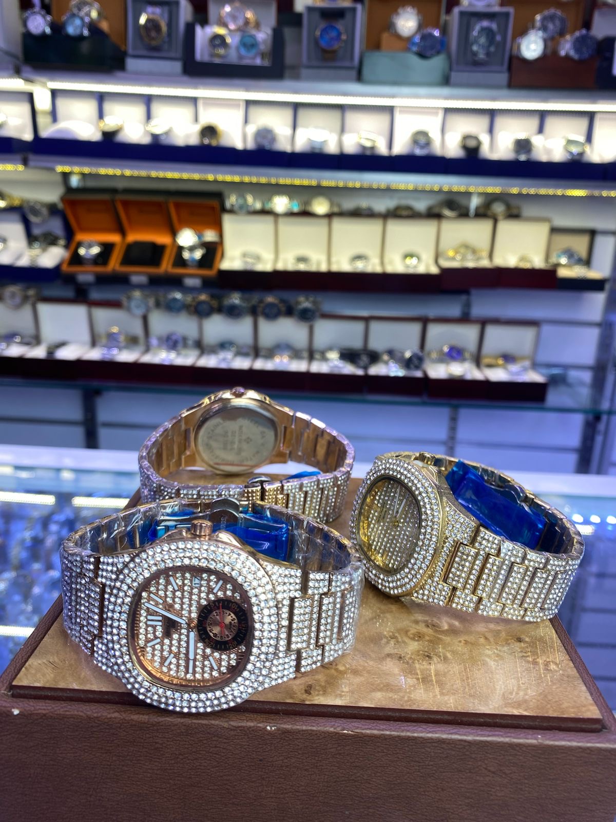 Patek Philippe Diamond  ساعة عالمية فاخرة