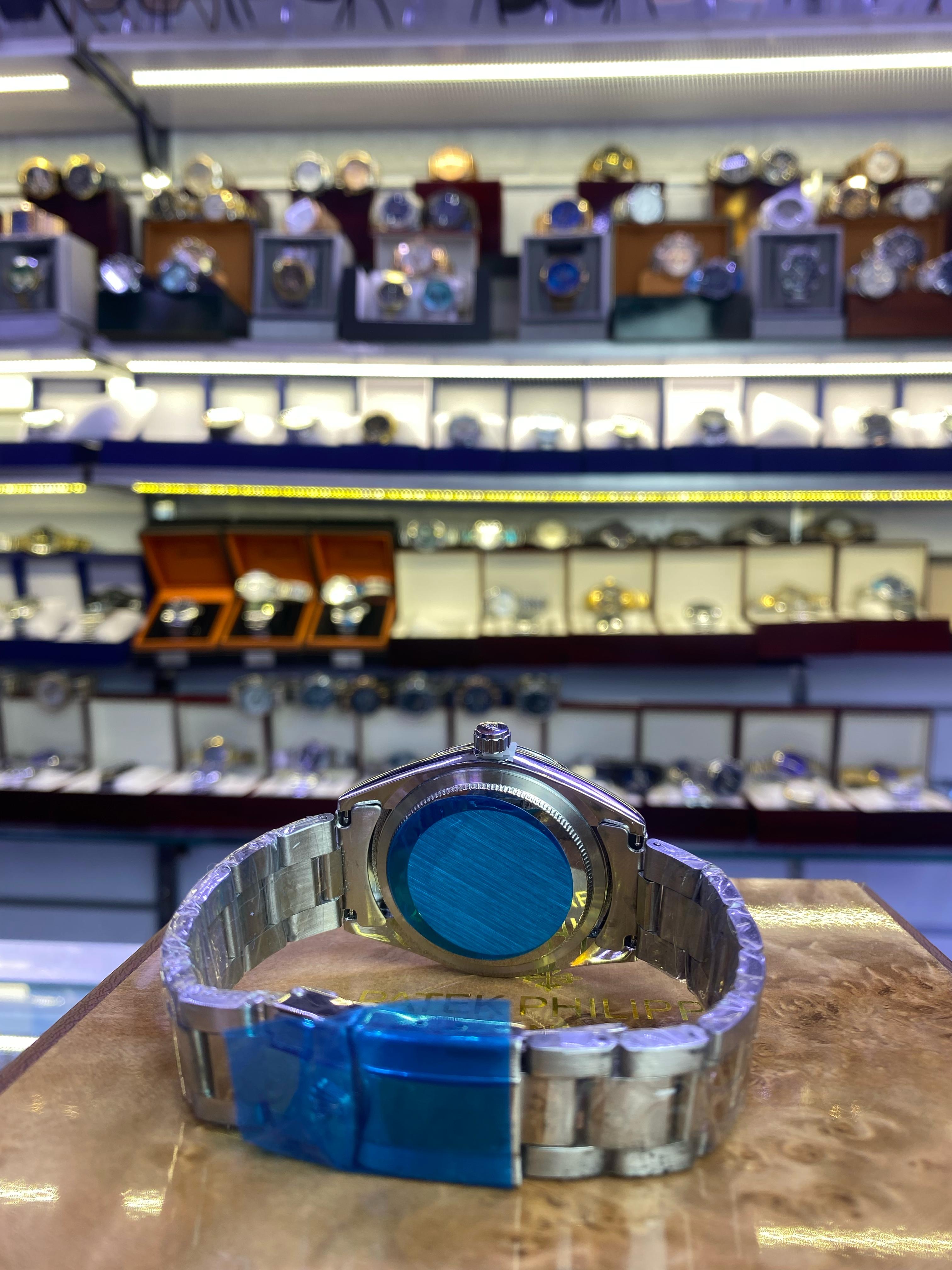 Rolex ساعة عالمية فاخرة