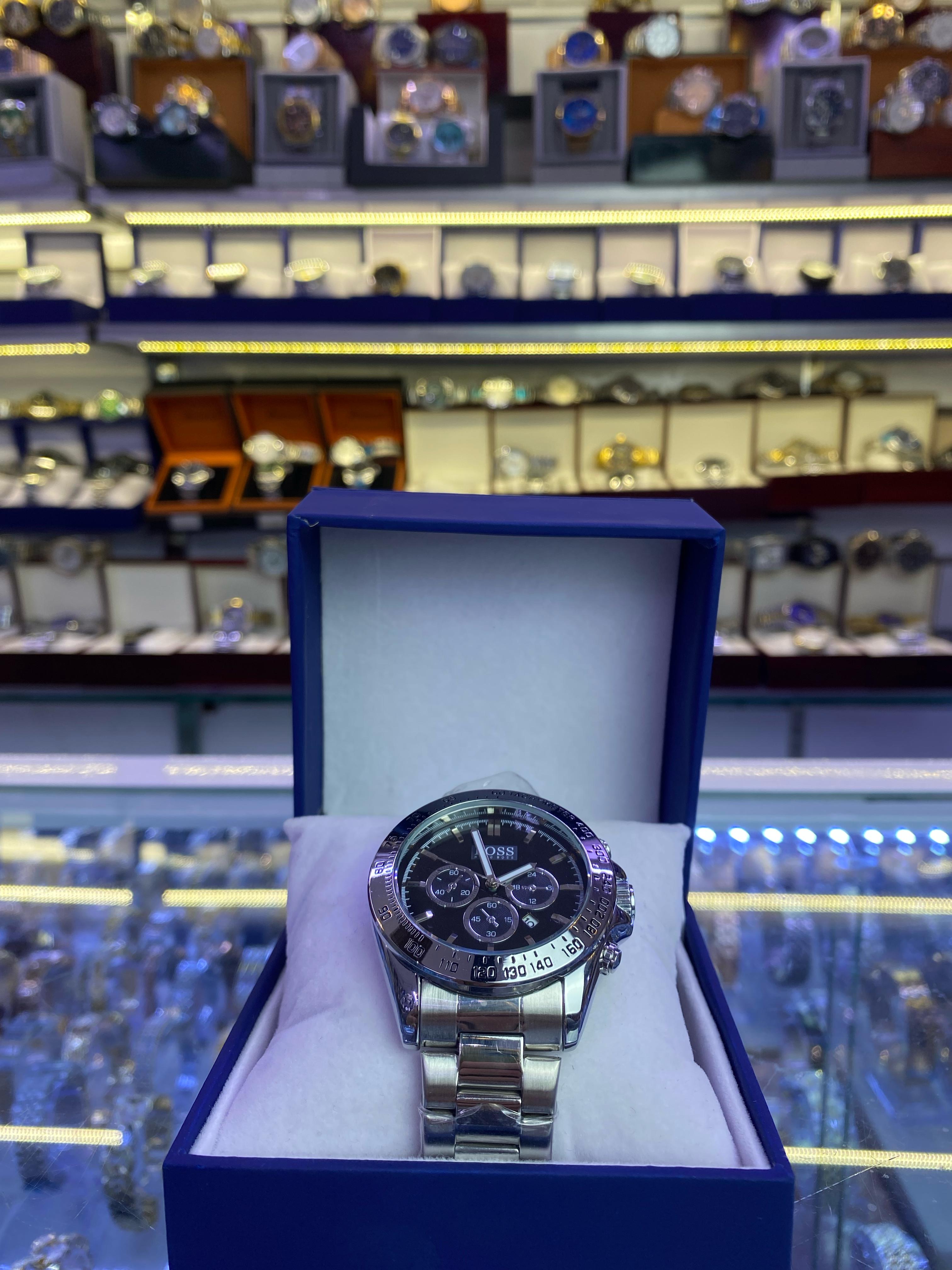 Boss Tachymeter ساعة عالمية فاخرة