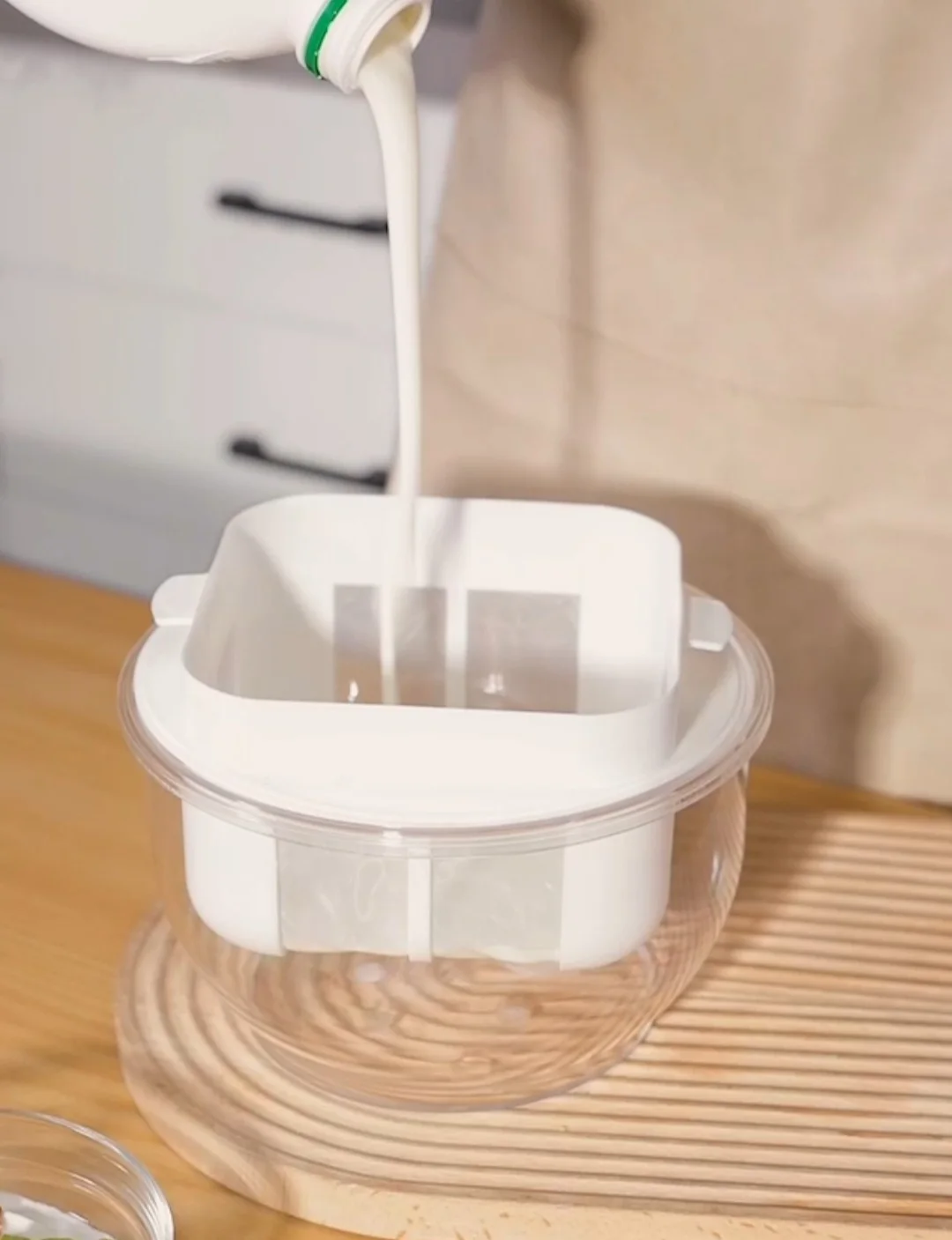 صانعة اللبنة 1.8 ليتر Yogurt Strainer