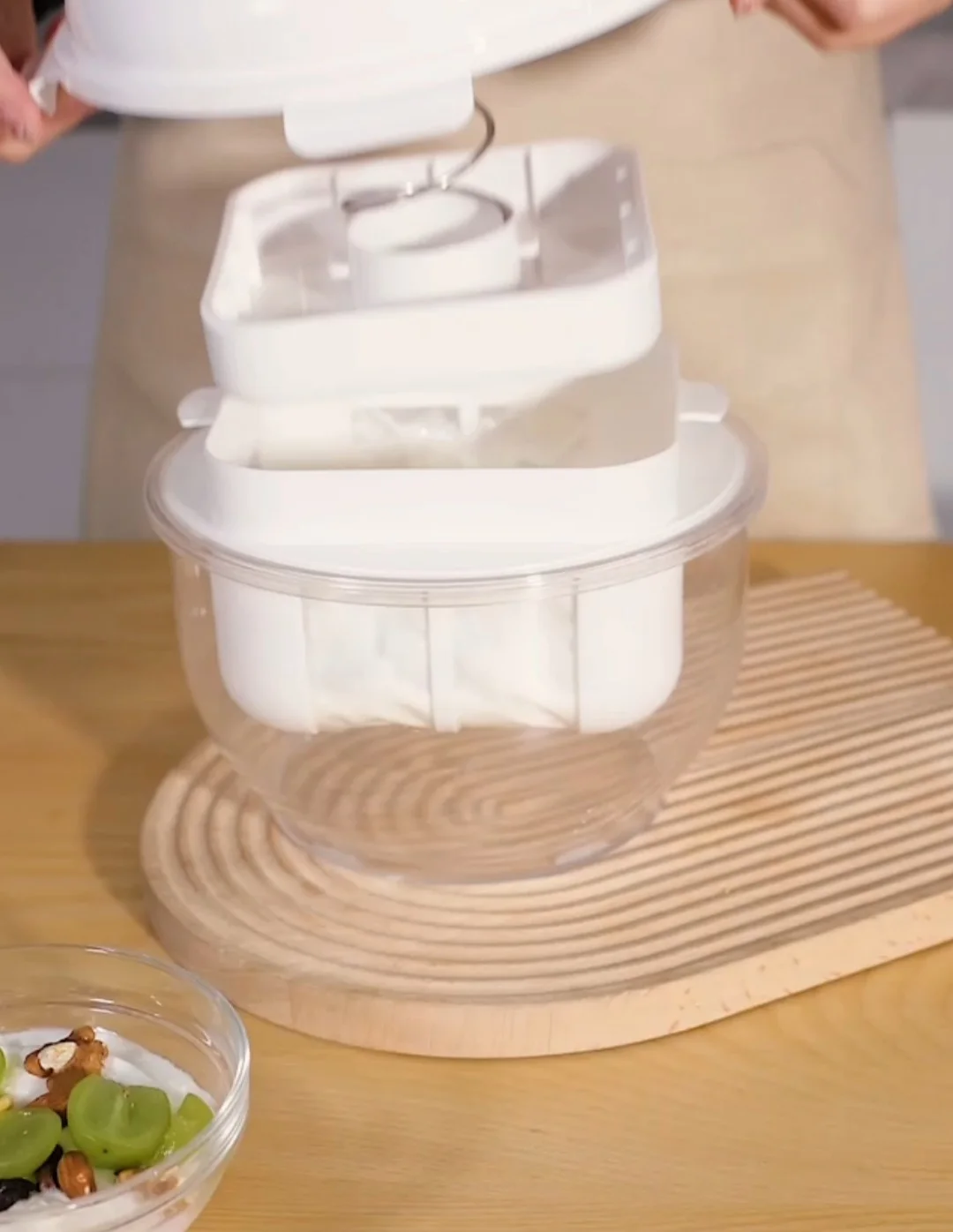 صانعة اللبنة 1.8 ليتر Yogurt Strainer