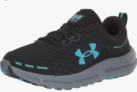 حذاء ركض تشارجد اسيرت 10 للرجال من اندر ارمور، مزين بشعار العلامة التجارية، الجري