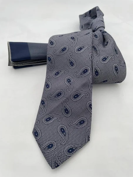 CRAVATE / ربطة عنق