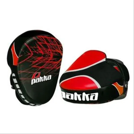 UN ENSEMBLE DE COUSSINS D'ENTRAINEMENT POUR LA BOXE