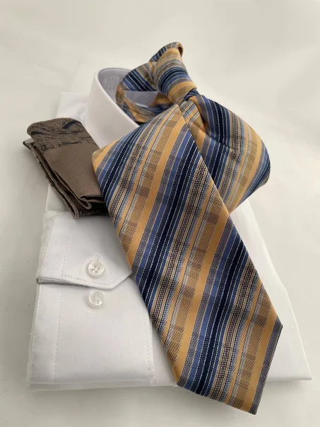 CRAVATE / ربطة عنق