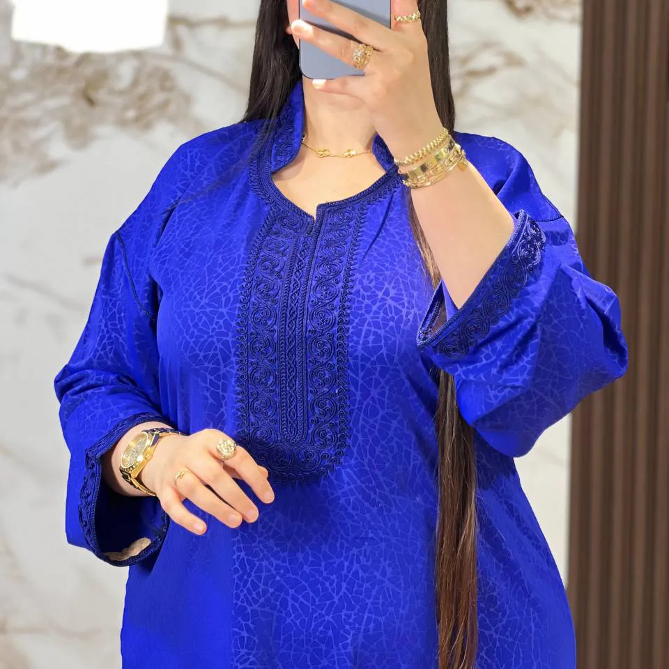 گندورة مغربية أنيقة