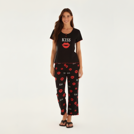 بيجامة نسائية