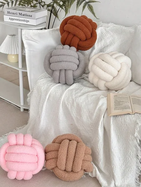 COUSSIN DECORATIF