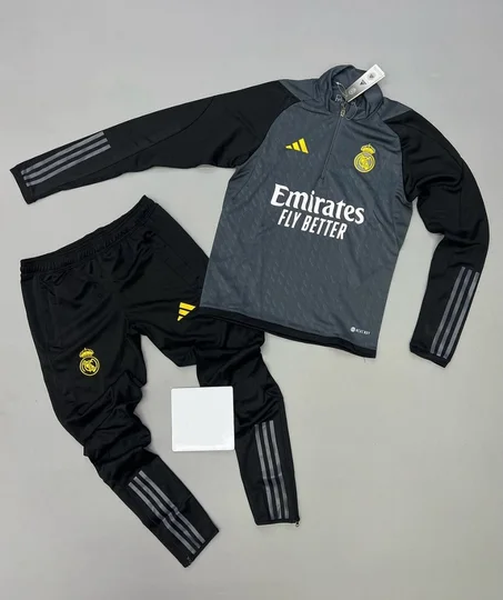 survêtement Real Madrid Gris 23/24