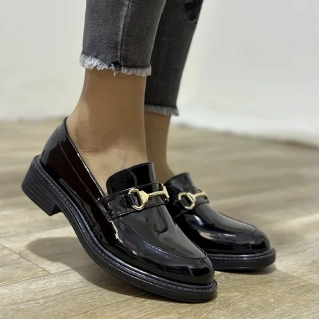 Mocassin Plat Chic et Confortable avec Boucle doré - Nouvelle collection 2024 - Noir Vernie