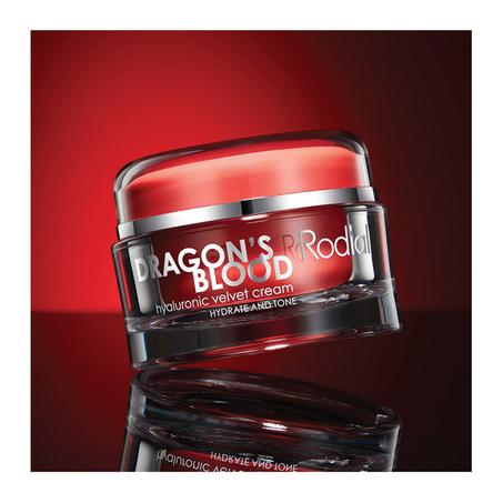 كريم وجه دراجون بلود مضاد للشيخوخة