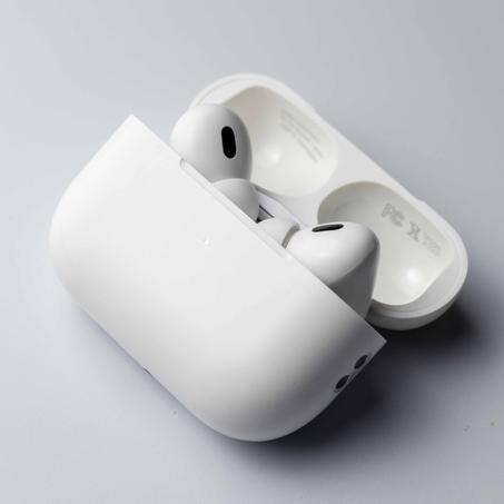 AirPods Pro (2e Génération) + pochette gratuite
