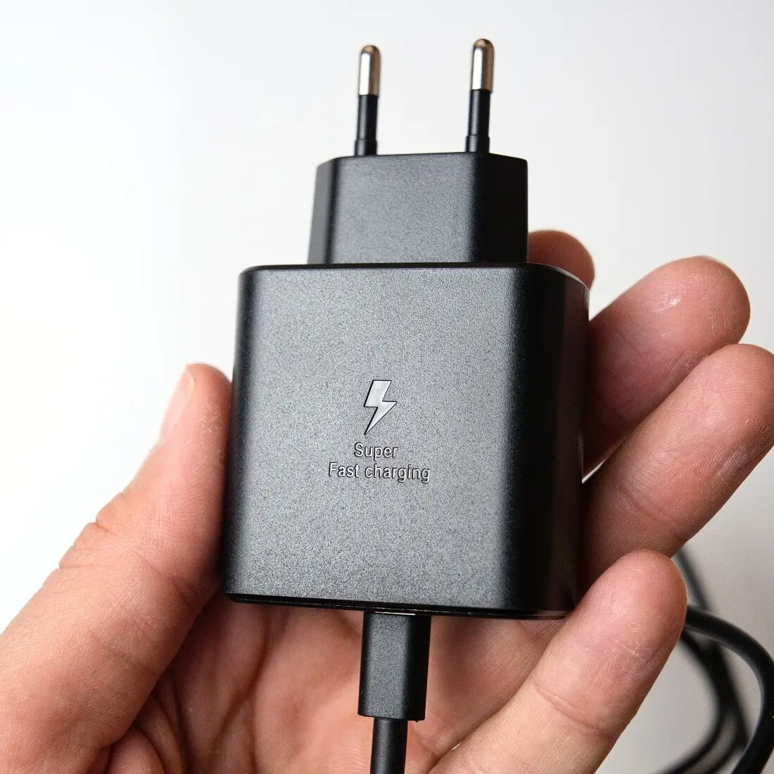 FONENG CHARGEUR USB-C Fast 45W GaN